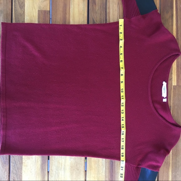 Silk Cashmere Sweater with Leather Sleeve Panels - Picture 8 of 8